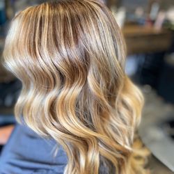 Starz Salon