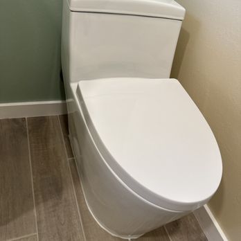 Villegas Plumbing - One piece Toilet Julio installed. - Plumbing Near Me Villegas Plumbing - One piece Toilet Julio installed. - Plumbing Near Me