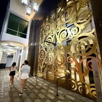 Zitz Sum - Asian Fusion Near Me - Coral Gables, Florida