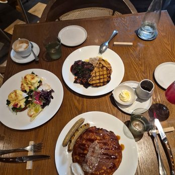 MIKA - Pancakes, steak and eggs, and lobster Benedict. - Italian Near Me - Coral Gables, Florida MIKA - Pancakes, steak and eggs, and lobster Benedict. - Italian Near Me - Coral Gables, Florida