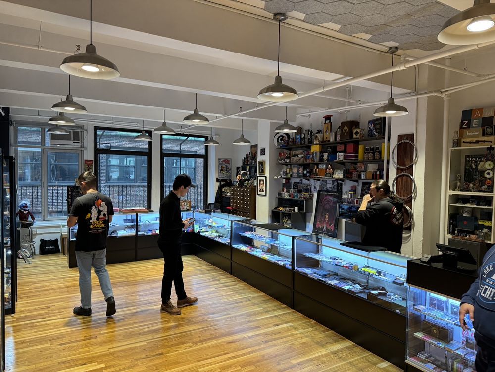 Don't Blink Magic Shop Logo