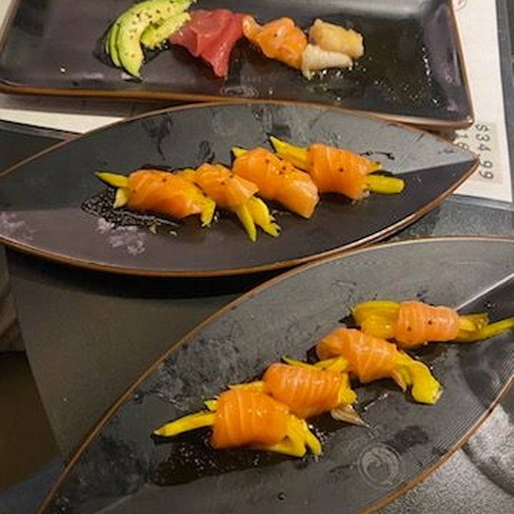 Let's Sushi - Chirashi, mango salmon - Sushi Bars Near Me - Wexford, Pennsylvania Let's Sushi - Chirashi, mango salmon - Sushi Bars Near Me - Wexford, Pennsylvania