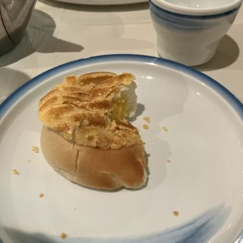 YH Dim Sum - Pineapple bun - Cantonese Near Me - Jacksonville, Florida