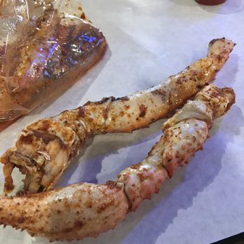 The Boiling Crab - Southern king crab legs mild lemon pepper - Cajun/Creole Near Me - Burbank, California