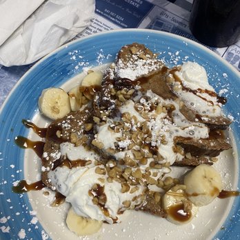 Minnie's Beach Cafe - Banana Nut French Toast.....mmmmmm GOOD!!!! - American Near Me - Holmes Beach, Florida Minnie's Beach Cafe - Banana Nut French Toast.....mmmmmm GOOD!!!! - American Near Me - Holmes Beach, Florida