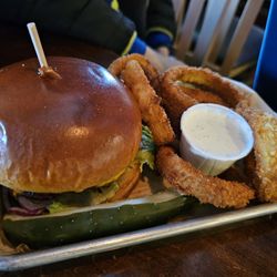 Pinewood Tavern - Tavern Burger with onion rings
