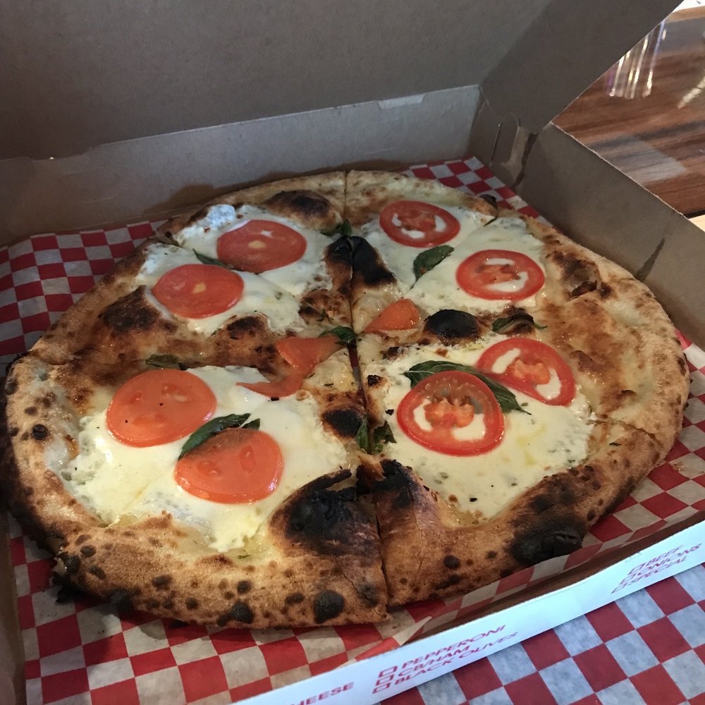 Lunkenheimer Craft Brewing - Wood fired Margherita Pizza - yum!! - Breweries Near Me - Weedsport, New York Lunkenheimer Craft Brewing - Wood fired Margherita Pizza - yum!! - Breweries Near Me - Weedsport, New York