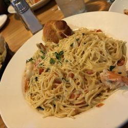 BJ's Restaurant & Brewhouse - Shrimp Scampi Pasta