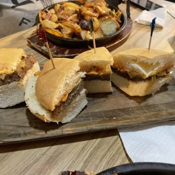 Cosmo’s Kitchen  - The deer burger was delicious.  Fried potatoes with hot sauce peppers and onions was fantastic. - Italian Near Me - Clarksburg, West Virginia