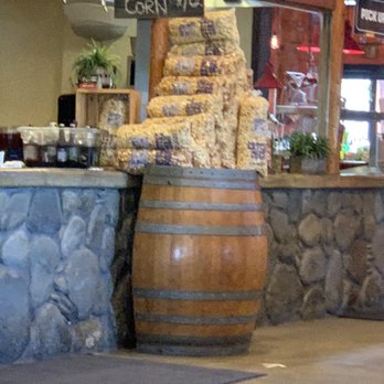 Bubba's SmokeHouse & Spirits - Front ordering area with delicious fresh Kettle Corn bags - Barbeque Near Me - Paso Robles, California