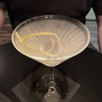 Skein & Tipple - Cocktail Bars Near Me - Clinton, Washington