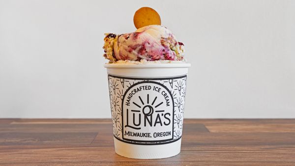 Luna's Ice Cream by null