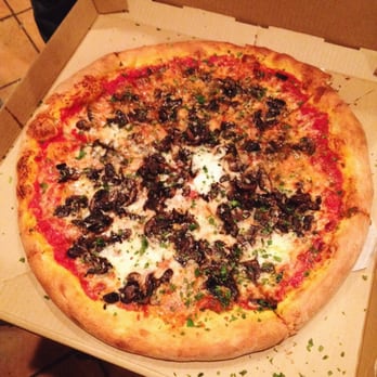 Gioia Pizzeria - Piping hot fungi pie, dericious! - Pizza Near Me - Berkeley, California