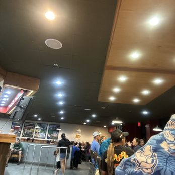 Teddy's Bigger Burgers - Aiea - Busy Thursday night - Burgers Near Me - Aiea, Hawaii Teddy's Bigger Burgers - Aiea - Busy Thursday night - Burgers Near Me - Aiea, Hawaii