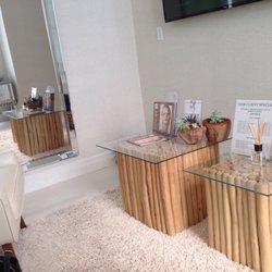Jeunesse Spa & Skin Care - Client lounge