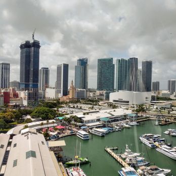 Skyviews Miami Observation Wheel - Amusement Parks Near Me - Miami, Florida