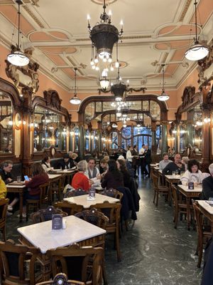 Majestic Café by null