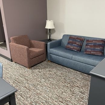 Garner An IHG Hotel - Living room - Hotels Near Me - Gillette, Wyoming