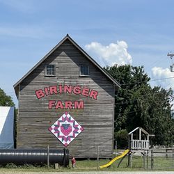 Biringer's Berry Barn - Biringer Farm House