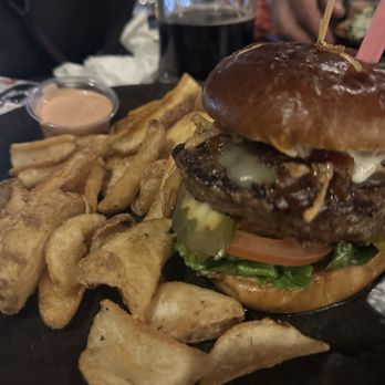 Strap Tank Brewery - Pub Burger - New American Near Me - Lehi, Utah Strap Tank Brewery - Pub Burger - New American Near Me - Lehi, Utah
