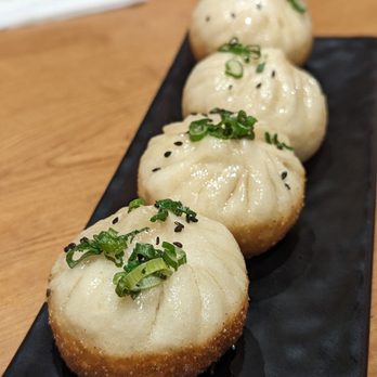 Qin's Garden - pan fried juicy pork bun - Chinese Near Me - Toronto, Ontario Qin's Garden - pan fried juicy pork bun - Chinese Near Me - Toronto, Ontario