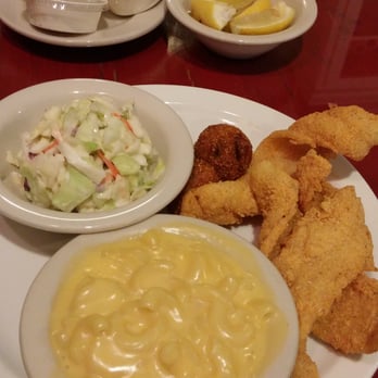 The Farmhouse Restaurant - Thin catfish and bland sides - Seafood Near Me - Van, Texas The Farmhouse Restaurant - Thin catfish and bland sides - Seafood Near Me - Van, Texas