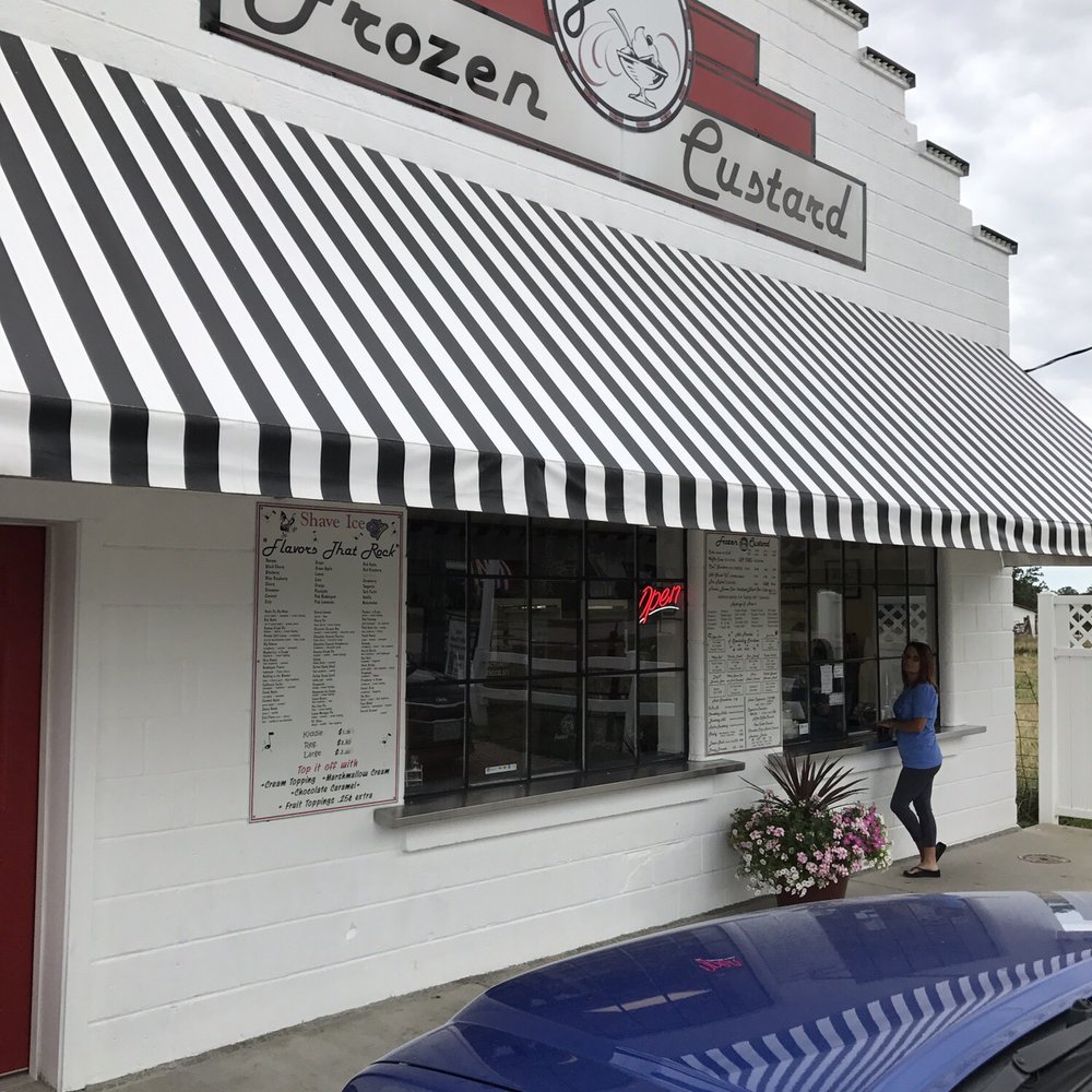 Bob's Frozen Custard - a blue car parked outside - Ice Cream & Frozen Yogurt Near Me - Belle, Missouri Bob's Frozen Custard - a blue car parked outside - Ice Cream & Frozen Yogurt Near Me - Belle, Missouri