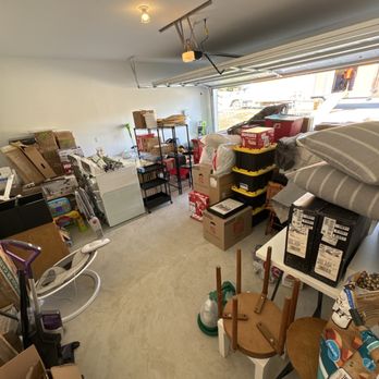 Einstein Moving Company - North Austin - Too much stuff - Movers Near Me - Austin, Texas Einstein Moving Company - North Austin - Too much stuff - Movers Near Me - Austin, Texas