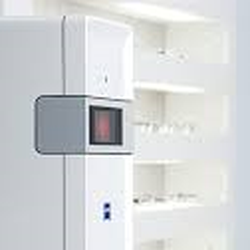 Yang Optometric Center - ITerminal2 by Zeiss.  For the most accurate measurements to place the lenses into the frames.