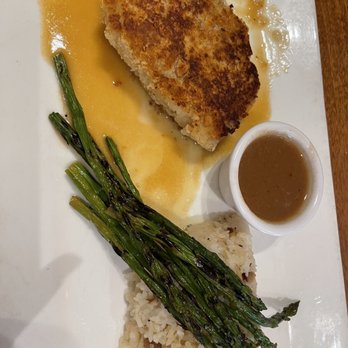 Tommy Bahama - Seafood Near Me - Kihei, Hawaii