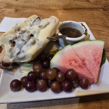 Lou Malnati's Pizzeria - Beef Sandwich with Fresh Fruit - Pizza Near Me - Chicago, Illinois Lou Malnati's Pizzeria - Beef Sandwich with Fresh Fruit - Pizza Near Me - Chicago, Illinois