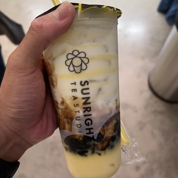Sunright Tea Studio - U District - Crème Brûlée boba milk - Bubble Tea Near Me - Seattle, Washington