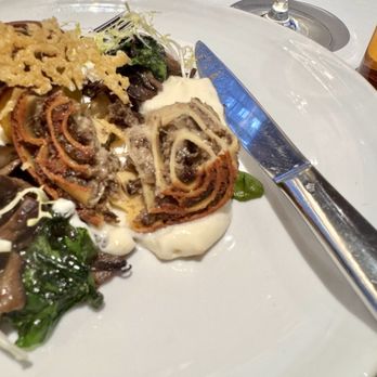 Le Pavillon - Rolled pasta with mushrooms and cheese - French Near Me - New York, New York