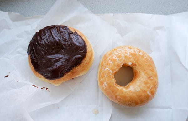 Linda's Donuts by null