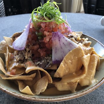 Hualani's - Kailua pork nachos...not the best - Hawaiian Near Me - Lihue, Hawaii