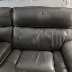Andes Upholstery & Refinishing