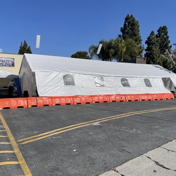 Stox Restaurant Bakery & Bar - Tent Outside Amidst COVID-19 - Bakeries Near Me - Downey, California