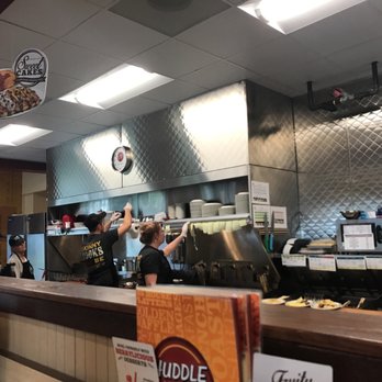 Huddle House - This place is awesome! Such great team work! And the manager on duty is running the show! - American Near Me - Owensboro, Kentucky Huddle House - This place is awesome! Such great team work! And the manager on duty is running the show! - American Near Me - Owensboro, Kentucky