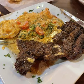 Noli's Vite - Surf & Turf Special - Pizza Near Me - New Braunfels, Texas
