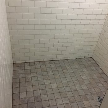 Chicago Getaway Hostel - I stayed in a private room and this was the shower in my bathroom. Disgusting. - Hostels Near Me - Chicago, Illinois Chicago Getaway Hostel - I stayed in a private room and this was the shower in my bathroom. Disgusting. - Hostels Near Me - Chicago, Illinois