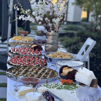 Gilan - Elegant catering table by Gilan Persian Kitchen & Grill" - Persian/Iranian Near Me - San Jose, California Gilan - Elegant catering table by Gilan Persian Kitchen & Grill" - Persian/Iranian Near Me - San Jose, California