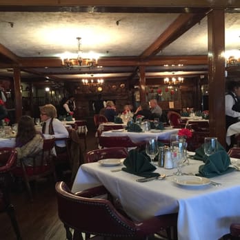 The Milleridge Inn - The dining room - American Near Me - Jericho, New York