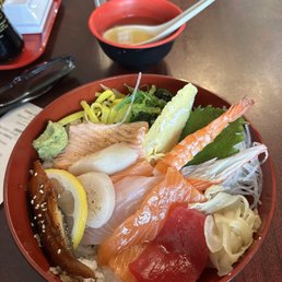 Chirashi Lunch