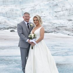 Art Sutch Photography & Digital Imaging - Wedding photo on glacier