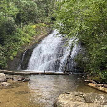 Helton Creek Falls - Helton Creek Upper Falls - Hiking Near Me - Blairsville, Georgia Helton Creek Falls - Helton Creek Upper Falls - Hiking Near Me - Blairsville, Georgia