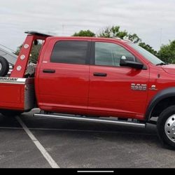Clackamas Towing - Tow wrecker