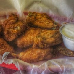 Denny's Place - Hot Wings