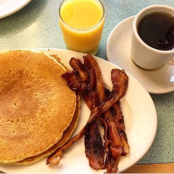 The Place To Be - Diners Near Me - Lakewood, Ohio The Place To Be - Diners Near Me - Lakewood, Ohio
