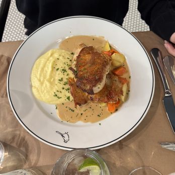 Bluebird - Poulet de Grand-Mère - French Near Me - Chapel Hill, North Carolina
