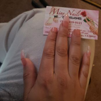 Miny Nails - 2 broken nails - Nail Salons Near Me - Los Angeles, California